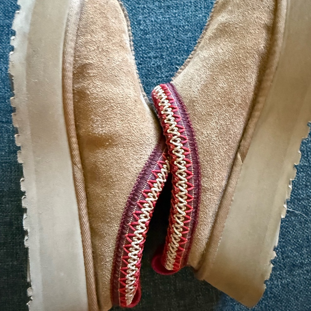 UGG Tan Suede Slippers with Red and Gold Accents - Picture 8 of 11